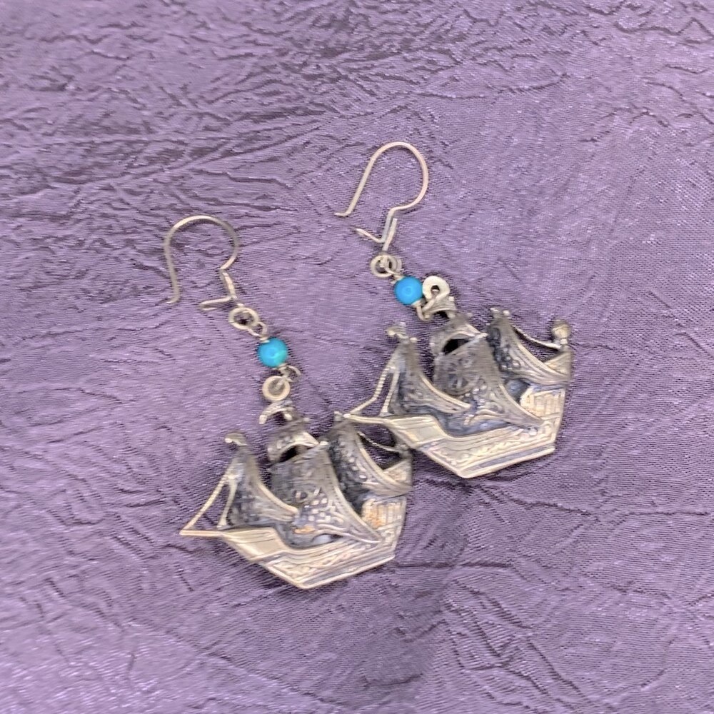 Vintage 925 Sterling Silver Cutter Earrings with Aged Patina Finish - Picture 1 of 11